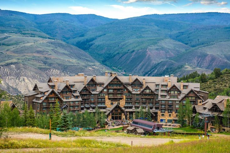 This image has an empty alt attribute; its file name is My-Time-at-the-Ritz-Carlton-Bachelor-Gulch-in-Colorado-The-Road-Les-Traveled-1.jpeg